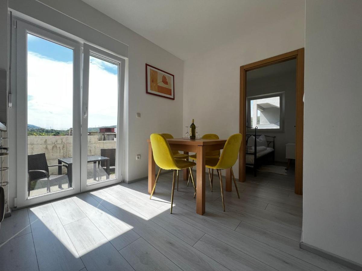 Apartments Petrusic Supetarska Draga Eksteriør bilde