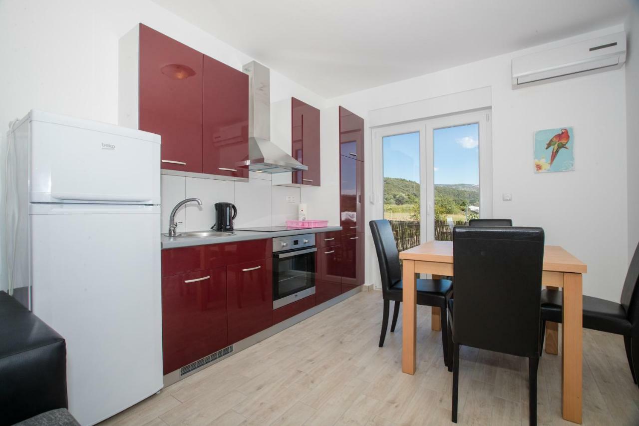 Apartments Petrusic Supetarska Draga Eksteriør bilde